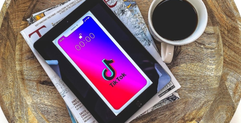 TikTok: πώς επηρεάζει την αντίληψη για το σώμα